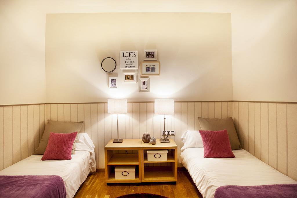 Apartments Barcelona & Home Deco Viladomat 외부 사진