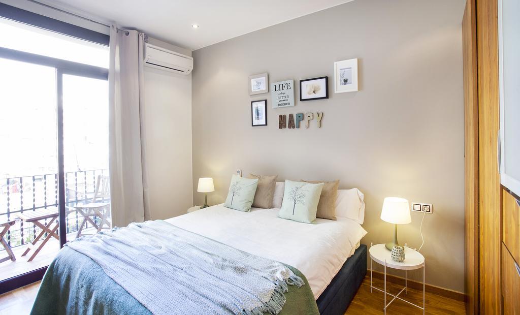 Apartments Barcelona & Home Deco Viladomat 외부 사진